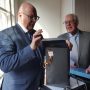 Dhr. Slieker na zijn voordracht samen met Fred Berendse