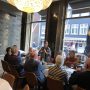 Eerste druk verzamelaarster Mevr. Slik in volle actie